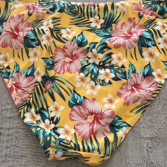 Cabana Del Sol bikini - Picture 8 of 9